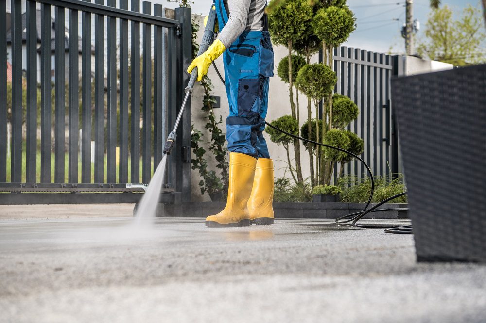 power washing commercial property
